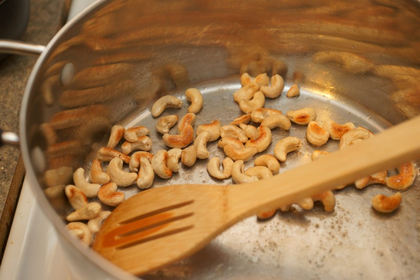 toasted cashews